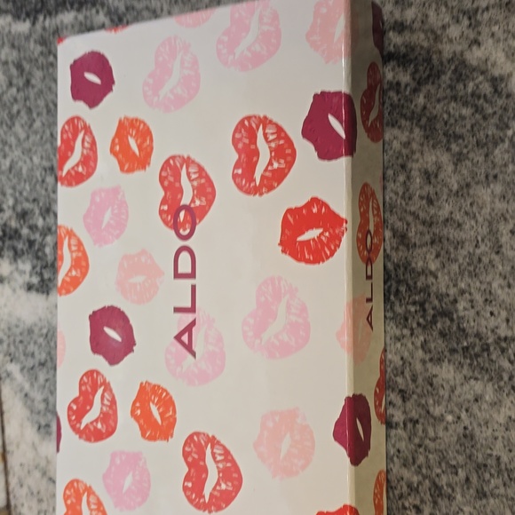 RESERVED Aldo Lipstick Print Wallet In Gift Box - Picture 3 of 3